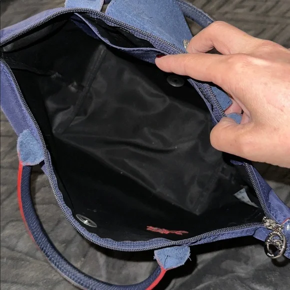 Longchamp Navy Blue zip tote with red details and silver hardware - Picture 11 of 16